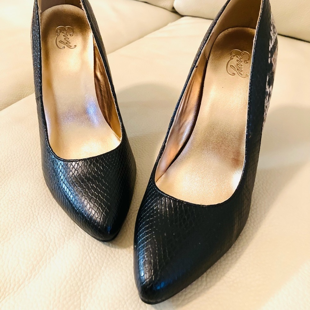 Envy Bethanie Python Leather Pump Heels Size 7 - image 2